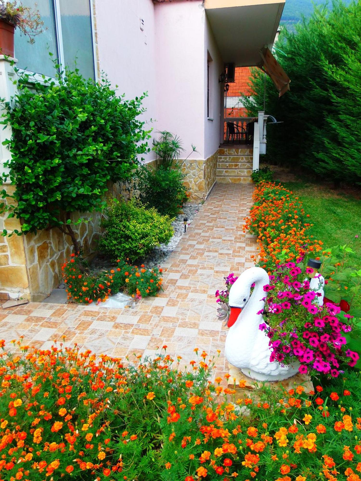 Relax Pozar Hotel Loutraki  Exterior photo