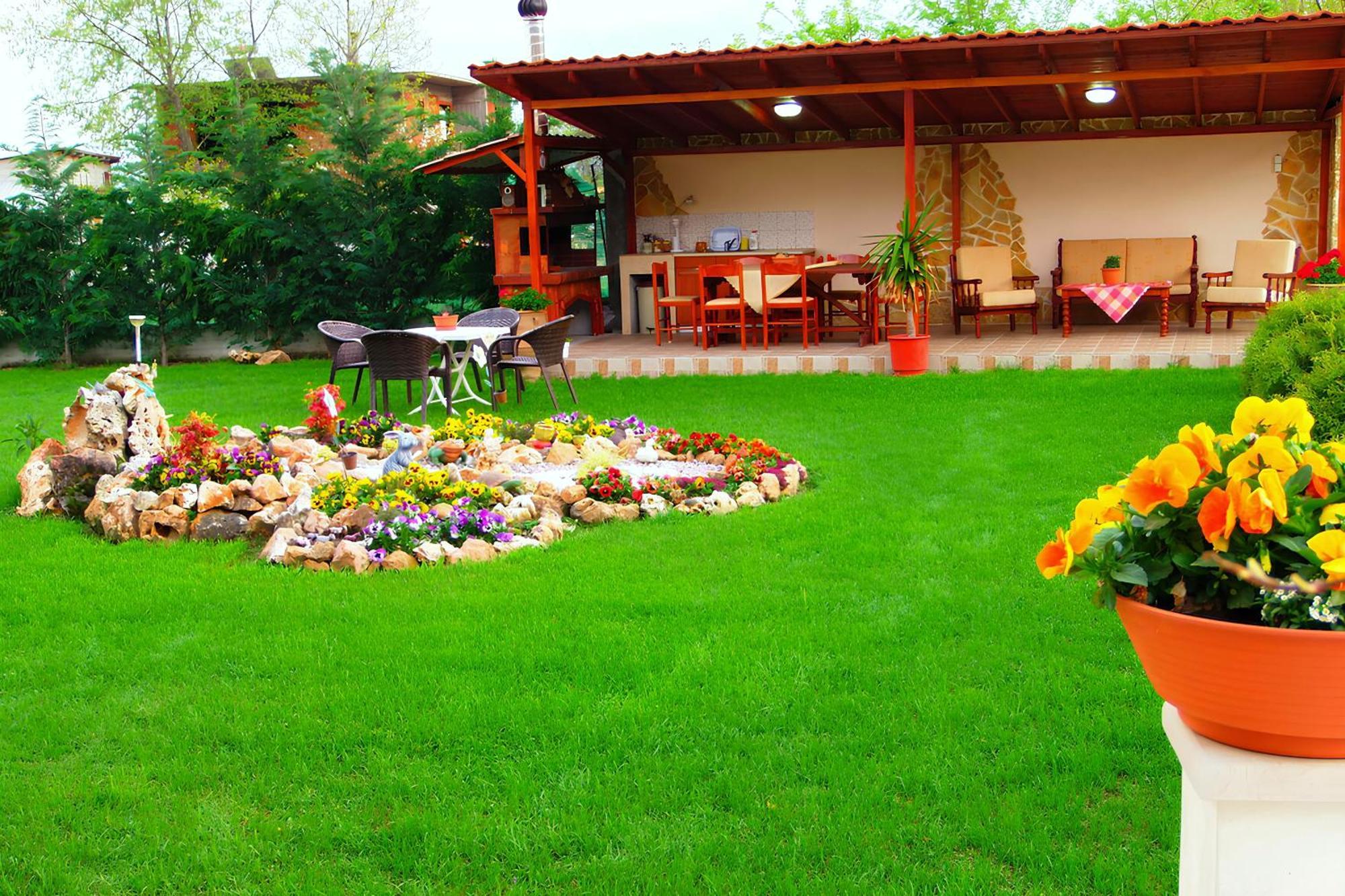 Relax Pozar Hotel Loutraki  Exterior photo